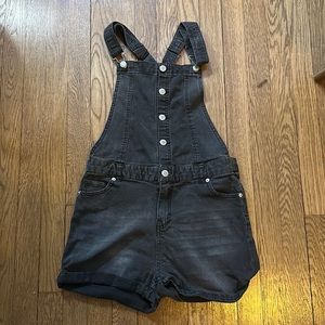Short black denim overalls